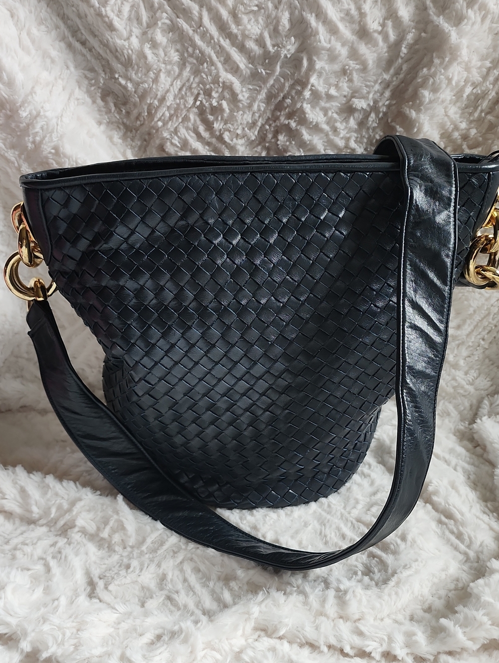 Vintage Aspects Crossbody Woven Purse